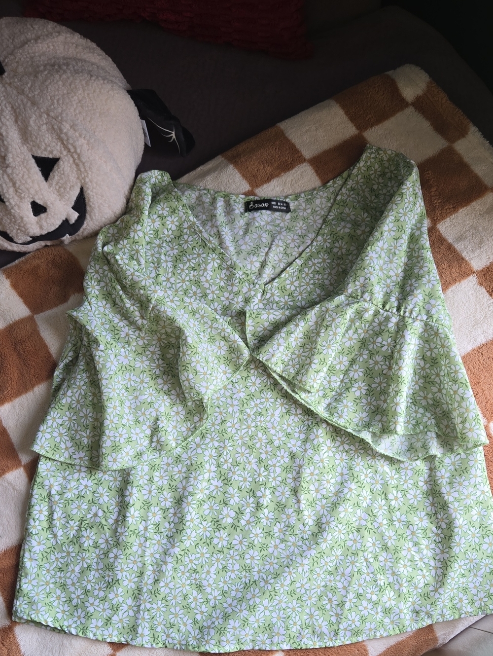 Green Floral V-Neck Ruffle Sleeve Blouse